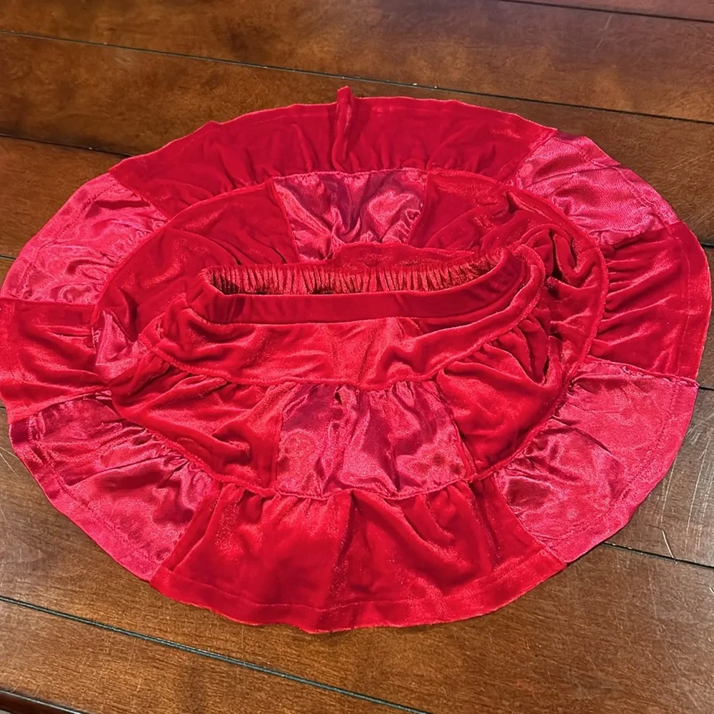 NWT The Children’s Place Red velvet and satin checkered tiered skirt 3T